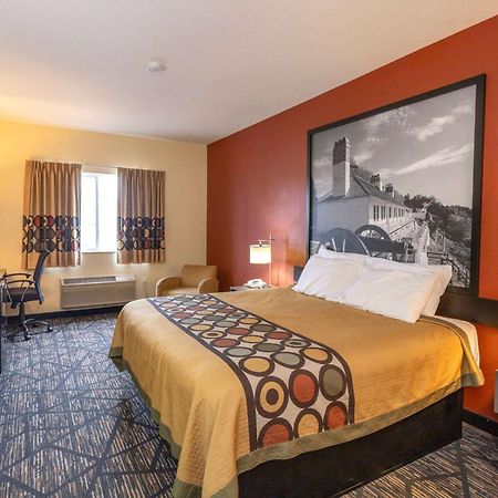 Motel Super 8 By Wyndham Big Rapids Zewnętrze zdjęcie