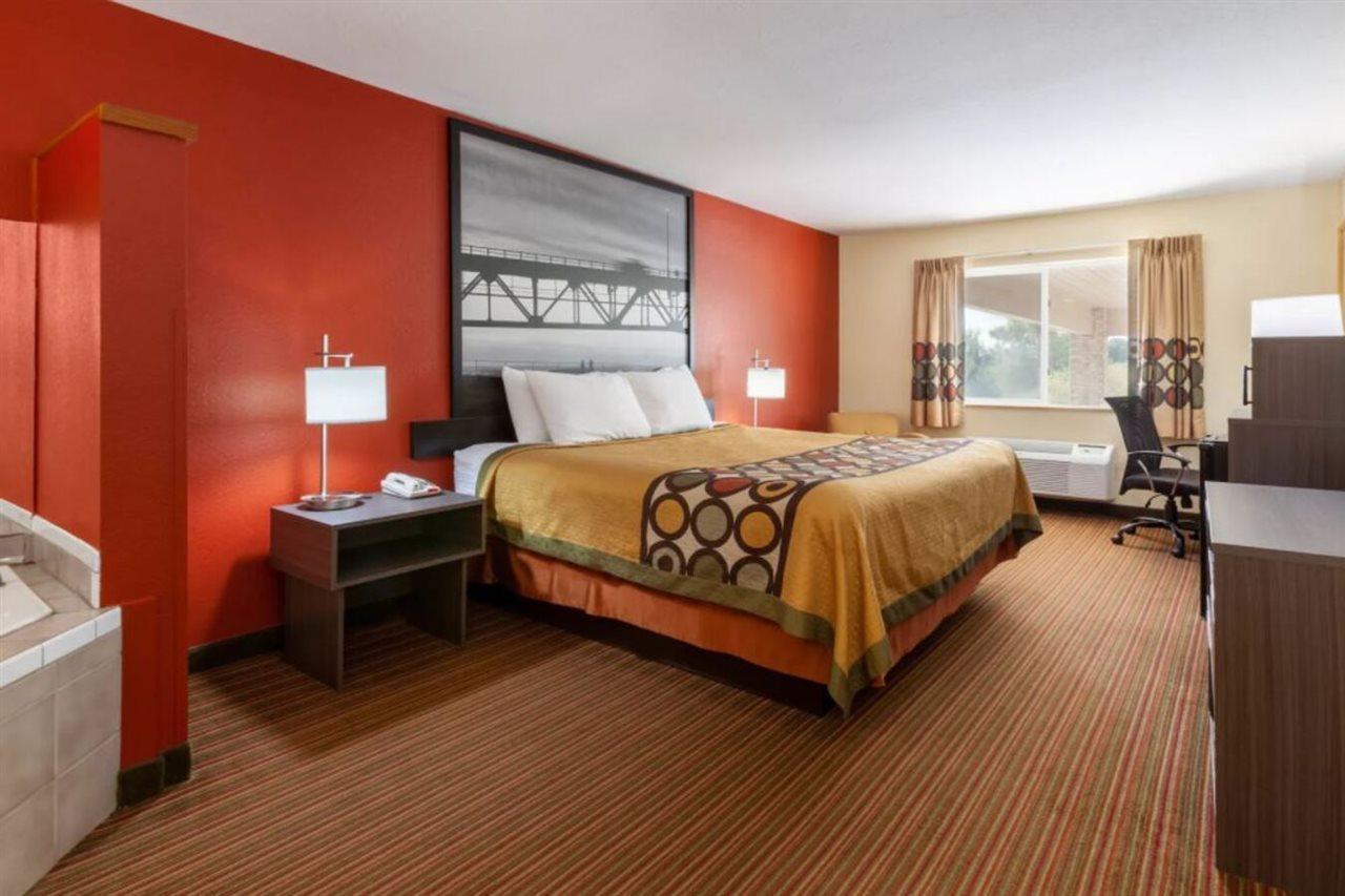 Motel Super 8 By Wyndham Big Rapids Zewnętrze zdjęcie