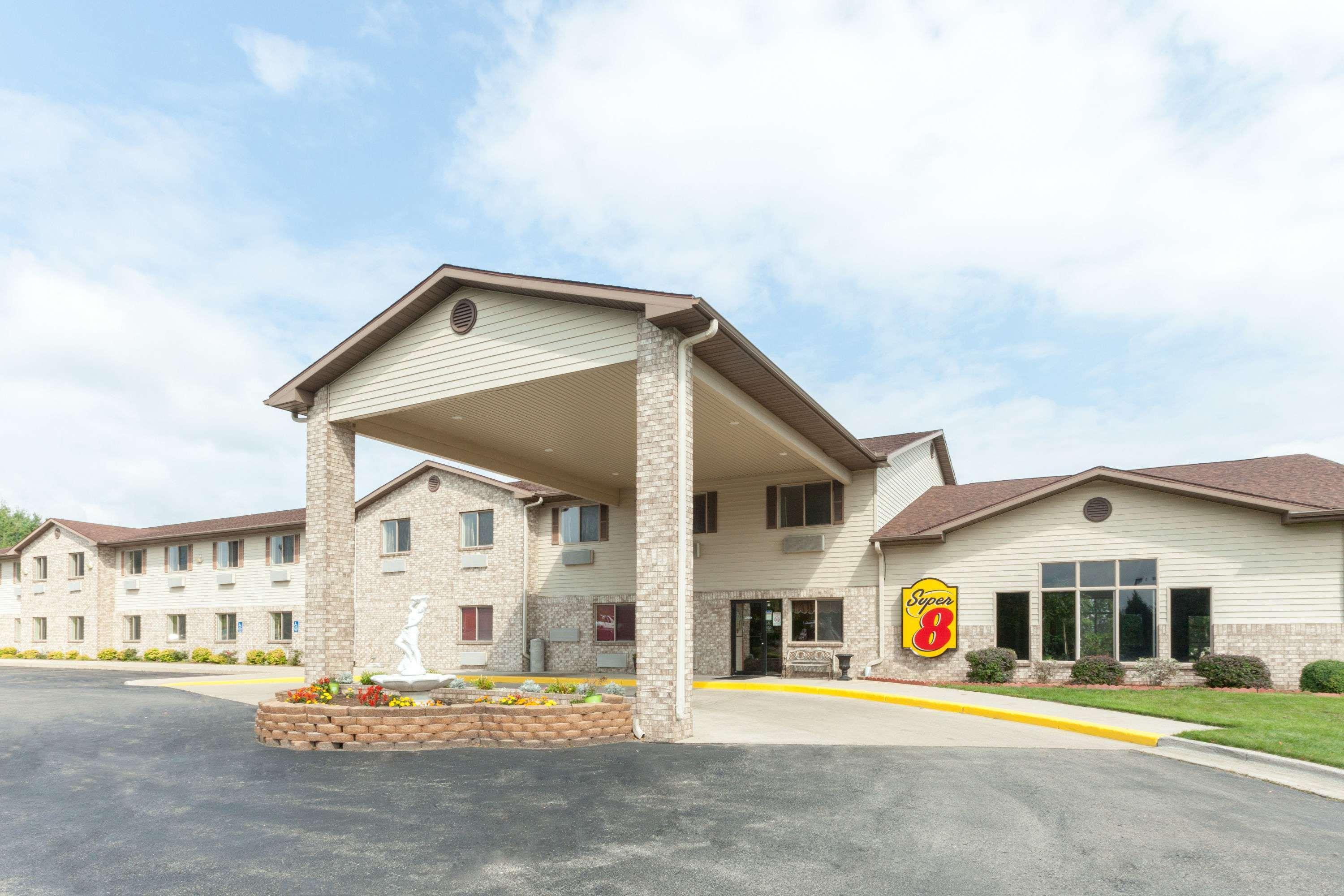 Motel Super 8 By Wyndham Big Rapids Zewnętrze zdjęcie