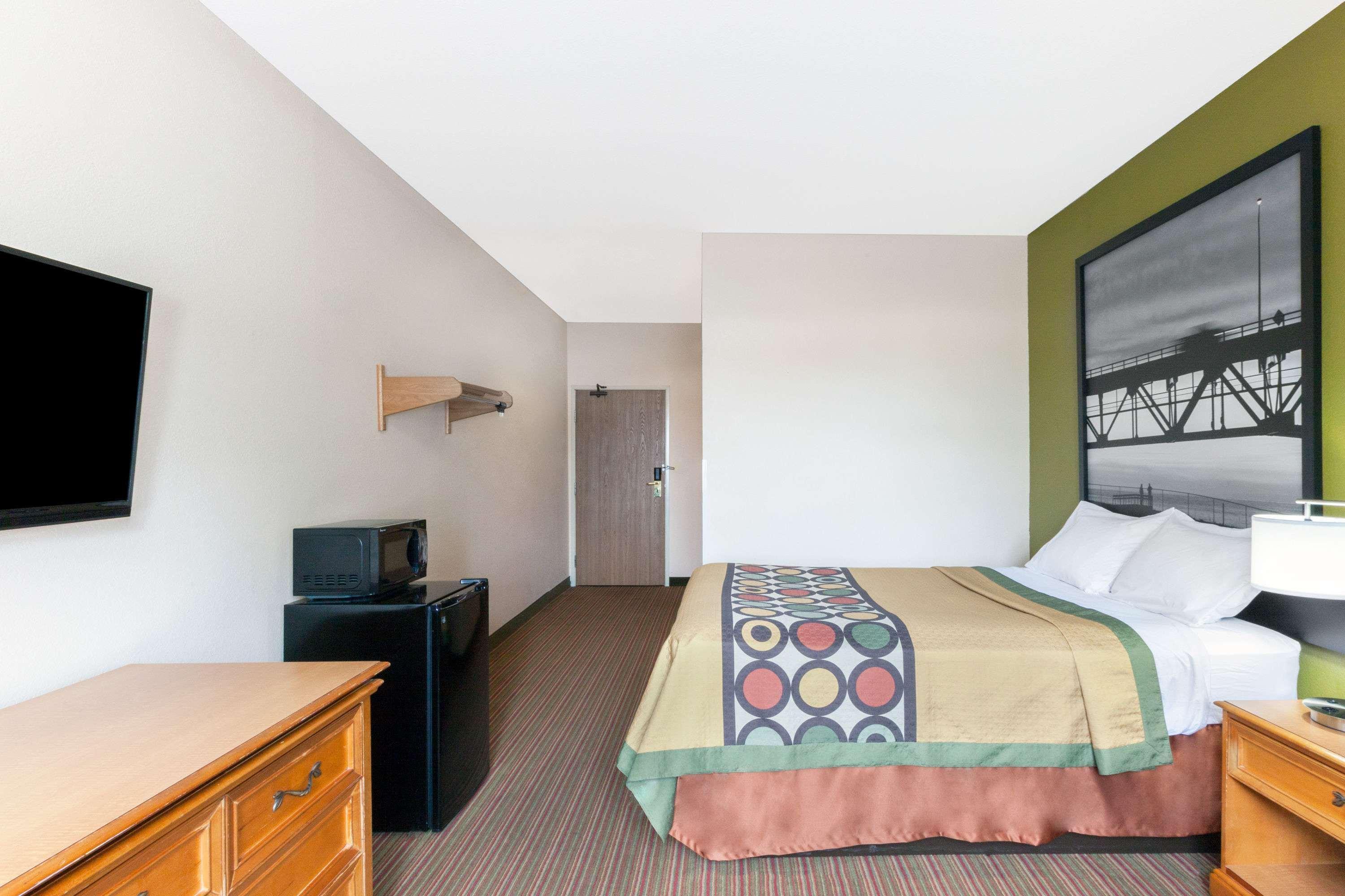 Motel Super 8 By Wyndham Big Rapids Zewnętrze zdjęcie