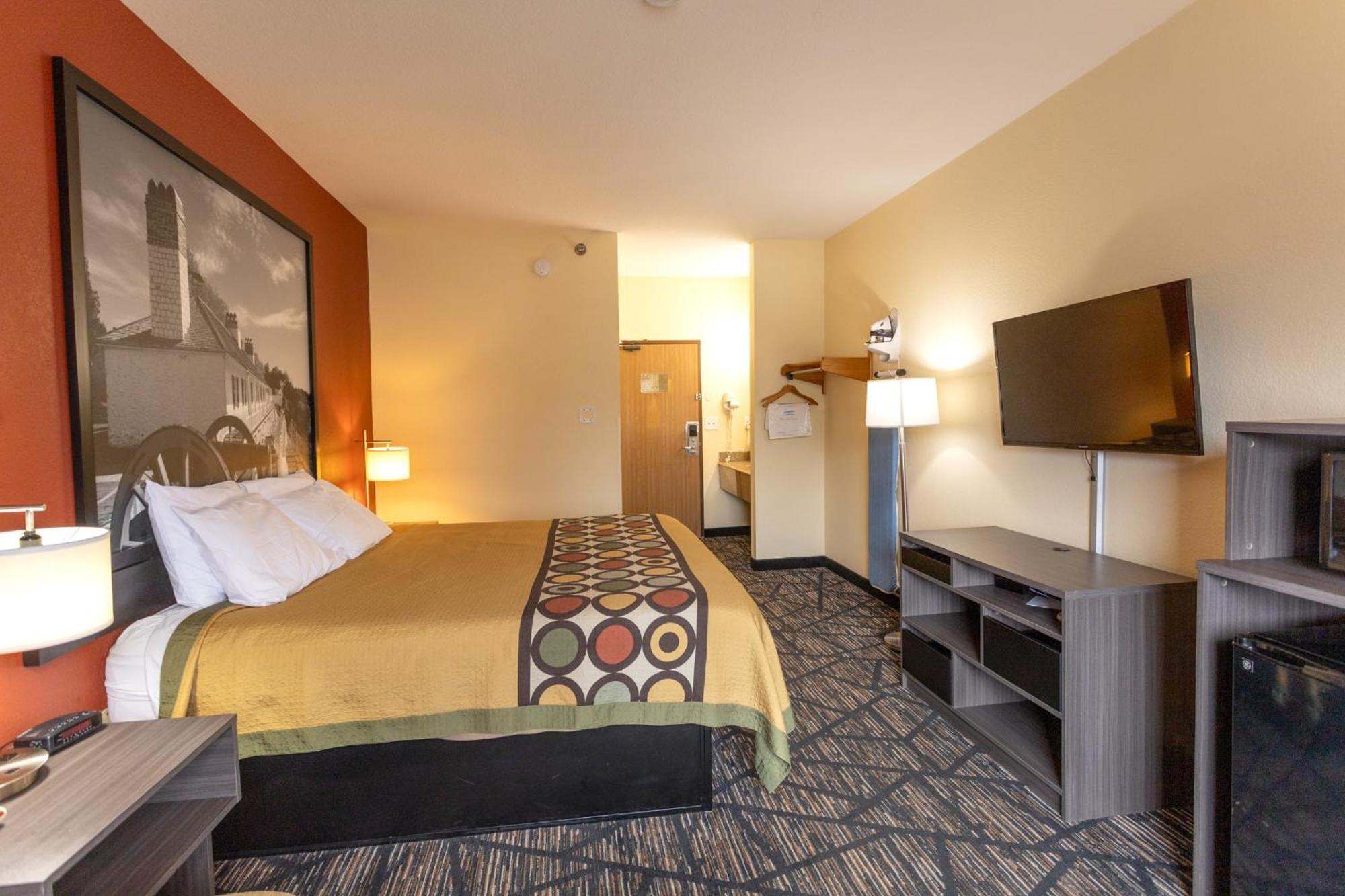 Motel Super 8 By Wyndham Big Rapids Zewnętrze zdjęcie