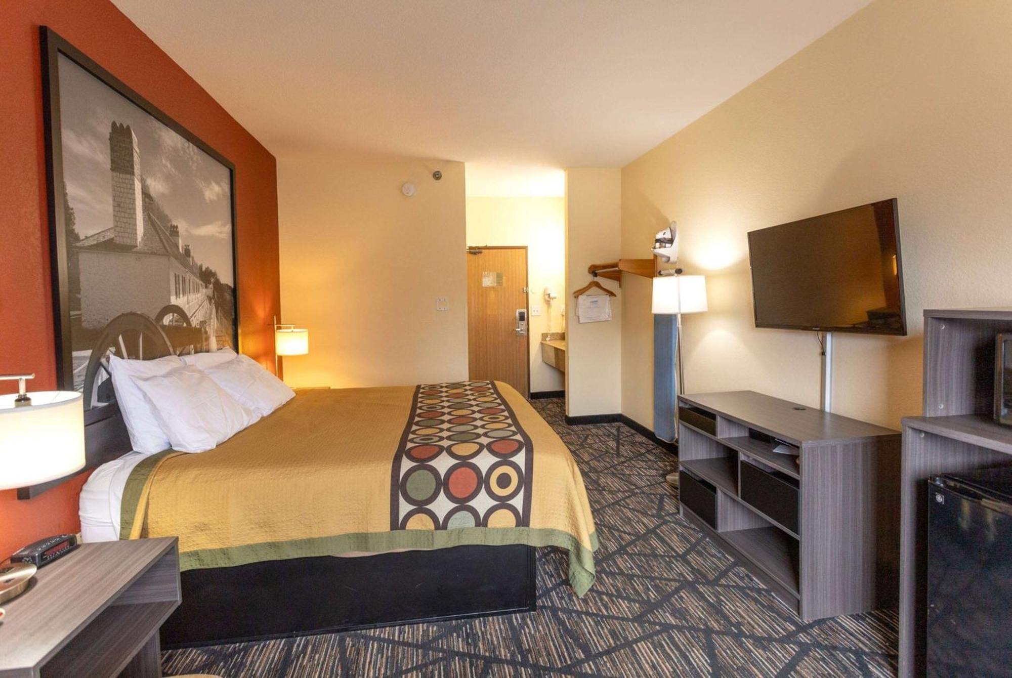 Motel Super 8 By Wyndham Big Rapids Zewnętrze zdjęcie
