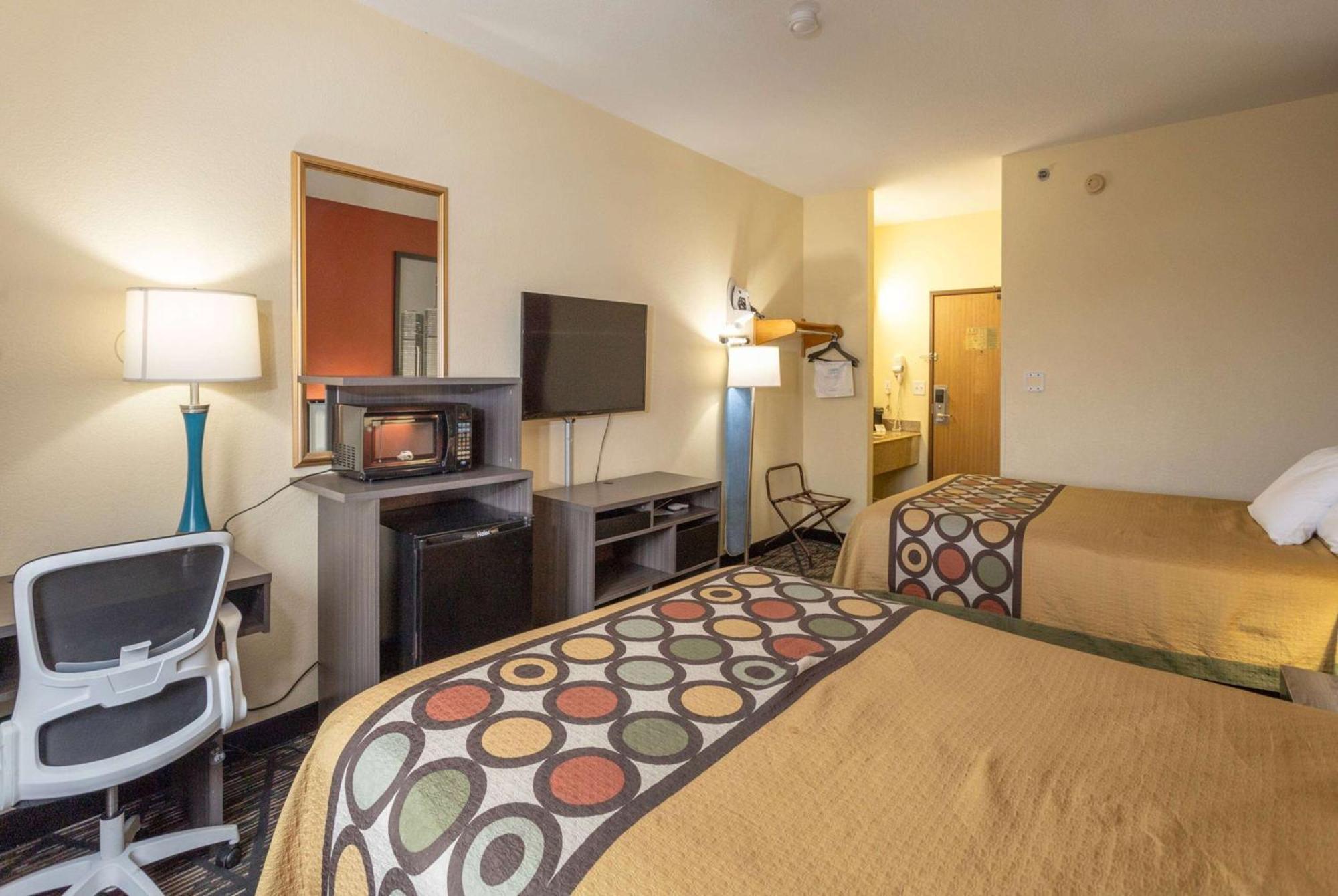 Motel Super 8 By Wyndham Big Rapids Zewnętrze zdjęcie